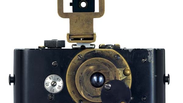 Die 1913 von Oskar Barnack konstruierte "Ur-Leica" gilt als Prototyp aller Kleinbildkameras und Meilenstein in der Fotografie.