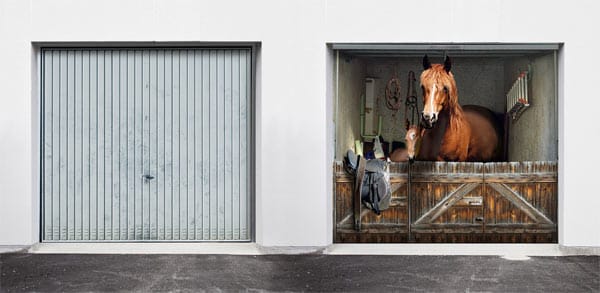 Fotoplanen für Garagentore: Motiv "Pferde Box"