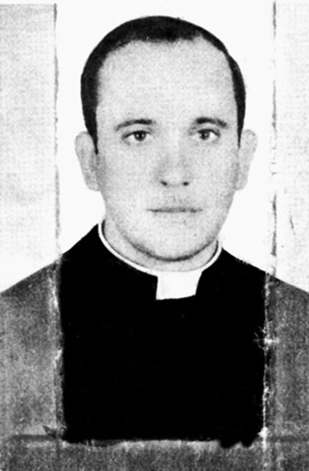 Bergoglio wurde am 17. Dezember 1936 als Sohn italienischer Einwanderer geboren. Sein Vater war Bahnangestellter in Buenos Aires. Auf diesem undatierten Foto ist er in jungen Jahren zu sehen.