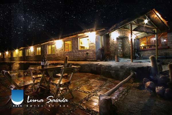Das "Hotel Luna Salada" ist ein einzigartiges Hotel aus Salzblöcken im Herzen der Salzseen von Unyuni in Bolivien.