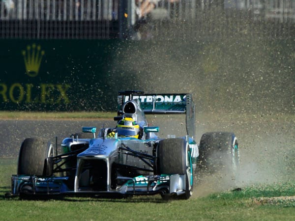 Apropos Rosberg - der Deutsche hat im zweiten Training mit Getriebeproblemen zu kämpfen.