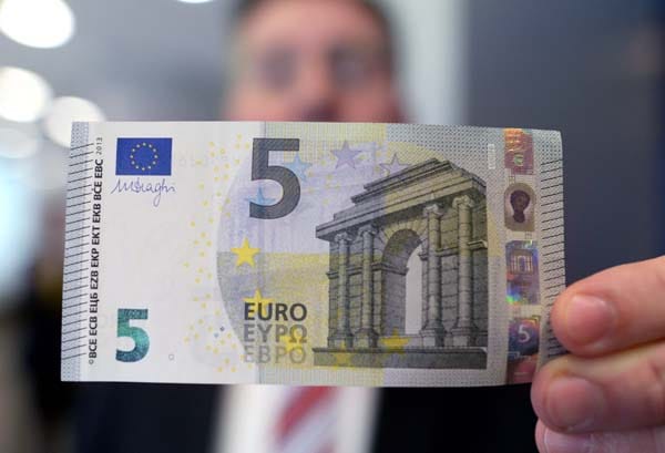 Auch die Bundesbank hat den neuen Fünf-Euro-Schein.
