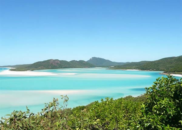 Whitehaven Beach/Whitsunday Island: Fast zu schön, um wahr zu sein! Der australische Whitehaven Beach auf einer unbewohnten Insel der Whitsunday Islands gehört zu den feinsten Strände der Welt.