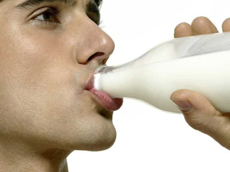 Laktoseintoleranz: Nach dem Genuss tierischer Milchprodukte treten Verdauungsbeschwerden auf
