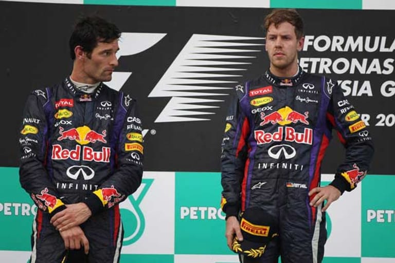 In Malaysia gab es nun erneut Ärger. Entgegen der Teamansagen überholte der Deutsche den in Führung liegenden Webber kurz vor Schluss und schnappte ihm den Sieg weg. Der war außer sich und zeigte Vettel den Mittelfinger. Die Siegerehrung wurde zur Trauerveranstaltung. Trotz einer Entschuldigung von Vettel, verlor der Weltmeister viele Sympathien.