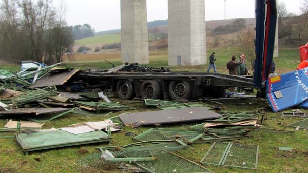 Sattelzug-Unfall auf der A 81