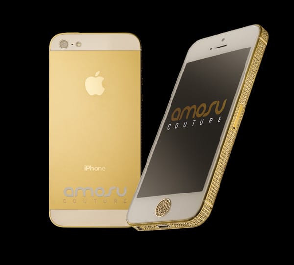 Für viele Fans von elegantem Design ist Apples "iPhone 5" das Nonplusultra. Bei Amousu Couture lässt sich der hübsche Alleskönner für knapp 3450 Euro in ein Prestige-Objekt verwandeln, das bestimmt nicht jeder hat.