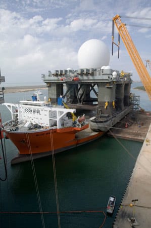Schwimmende Radarstation SBX-1 des US-Militärs