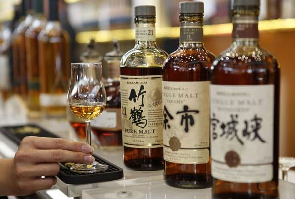Bei den Spirituosen zeigte Schlumberger als Premiere den japanischen Whiskey "Nikka". Domaines Schlumberger ist das größte Grand Cru-Weingut des Elsass.