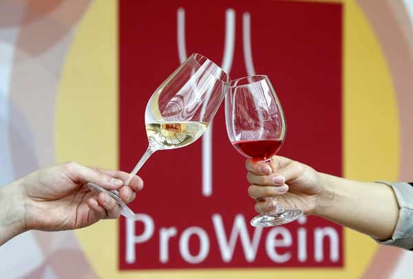 Die größte Weinmesse Deutschlands, die ProWein, war in diesem Jahr größer und internationaler denn je. Insgesamt fanden sich Ende März 4783 Aussteller aus 48 Ländern und mehr als 44.000 Fachbesucher aus aller Welt zu mehr als 300 Veranstaltungen ein.