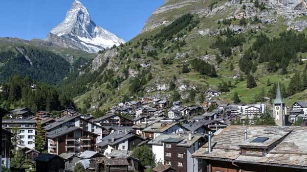 Bergdorf Zermatt.