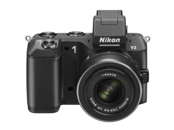 Nikon 1 V2 wird in zwei Kit-Varianten angeboten