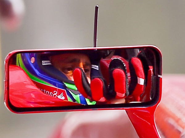 Im zweiten freien Training fährt Felipe Massa die Topzeit. In dieser Saison scheint er in besonders guter Form zu sein. Das hat er auch schon in den ersten Grand Prix bewiesen.