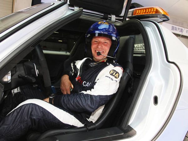 Eine Institution im Motorsport ist Bernd Mayländer. Er steuert seit zwölf Jahren das Safety-Car in der Formel 1.