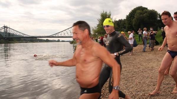 Elbeschwimmen Dresden.