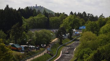 Faszination pur: Das 24-Stunden-Rennen auf der Nürburgring-Nordschleife.