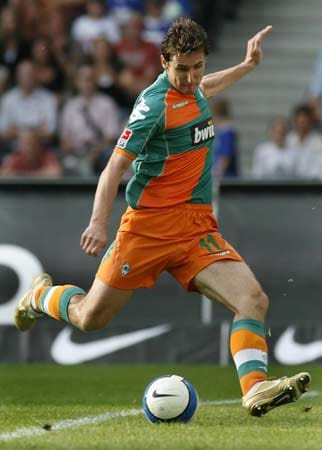 Miroslav Klose wurde in der Saison 2005/2006 Torschützenkönig für Werder Bremen.