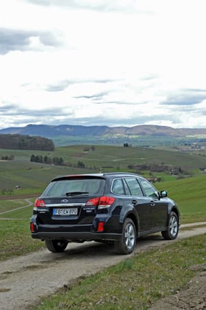 Der Basispreis für den ab Mai 2013 aufgefrischten Subaru Outback 2.0 Diesel liegt bei 37.000 Euro. 2000 Euro Aufpreis kostet die stufenlose Lineartronic.