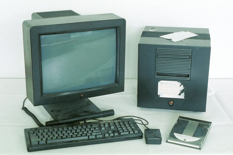 Der erste Web-Server, der öffentlich ans Netz ging, war ein NeXT-Computer.