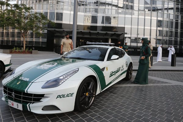 Ferrari FF als Einsatzfahrzeug der Polizei von Dubai