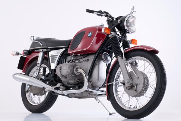 1969 präsentierte BMW die "/5"-Reihe. Das Motorrad setzte neue Maßstäbe in Sachen Fahrdynamik und Handling.
