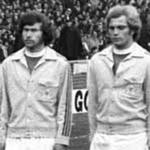 Sechs Jahre später gelingt der DFB-Elf an gleicher Stelle auf etwas kleinerer Ebene die Revanche: Im Viertelfinale der Europameisterschaft 1972 gewinnt Deutschland erstmals in Wembley. Der 3:1-Sieg von Hoeneß, Breitner und Co. gilt für einige Jahrzehnte als bestes Spiel einer deutschen Mannschaft.