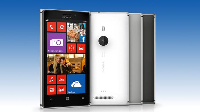 Nokia Lumia 925 in verschiedenen Farben