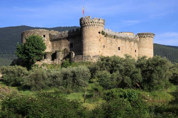 Spanien, Sierra de Gredos: Burg von Mombeltran.