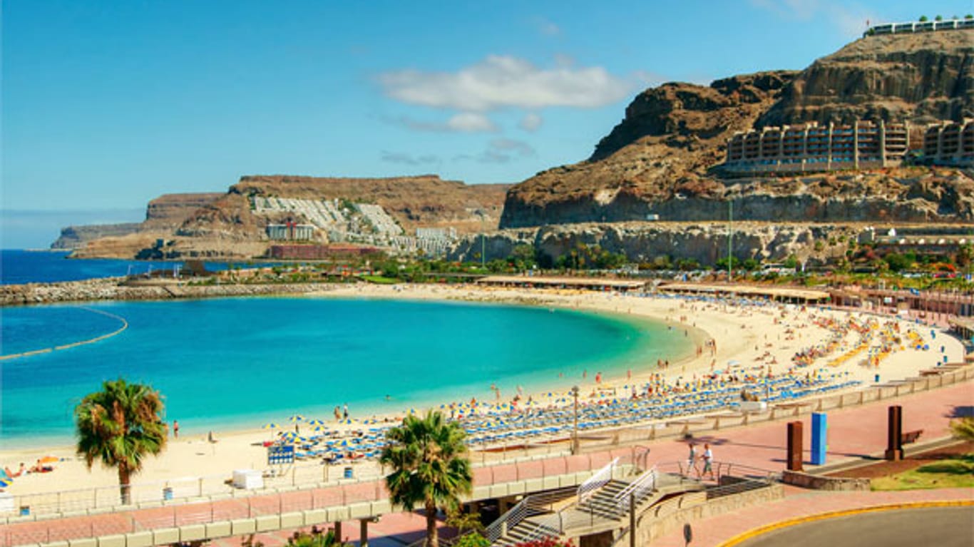 Ein Strand auf Gran Canaria: Hier ist es im Winter relativ kühl