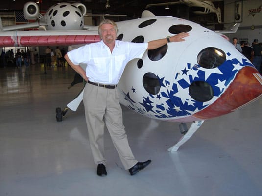 Richard Branson ist immer auf der Suche nach dem "ultimativen Abenteuer". Dafür unternahm er schon mehrere Weltrekordversuche in verschiedenen Disziplinen. Unter anderem kann man hier die schnellste Atlantiküberquerung per Schiff mit der "Virgin Atlantic Challenger II" (1986) und die erste Heißluftballonüberquerung des Pazifiks mit dem "Virgin Pacific Flyer" (1991) nennen.
