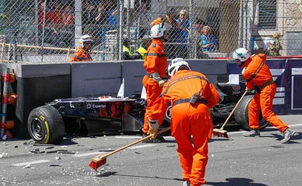 Den heftigsten Unfall hat Pastor Maldonado.