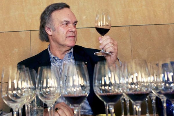 Gerade bei Bordeaux-Weinen hat der Weinpapst Robert Parker in den vergangenen Jahren für kräftige Preissteigerungen gesorgt, die einige als Blase kritisieren.