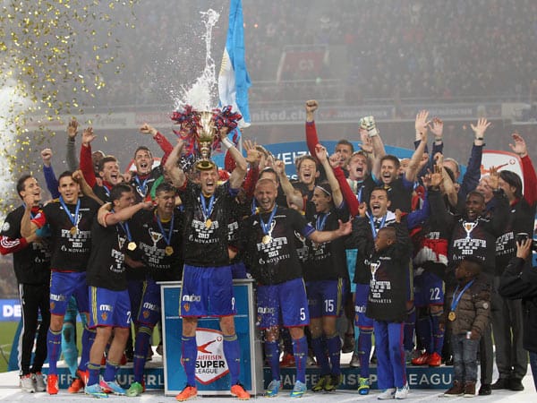 Der FC Basel ist zum 16. Mal Schweizer Meister. Es ist der vierte Titelgewinn in Folge. Das gelang zuletzt den Young Boys Bern zwischen 1957 und 1960.