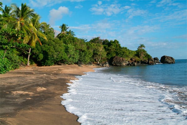 Das Übersee-Departement Mayotte zählt nur noch dieses Jahr zu dieser Gruppe, da es am 1. Januar 2014 Teil der EU wird.