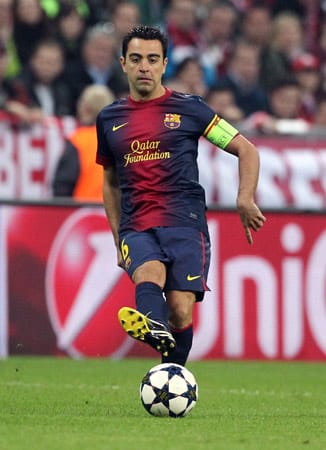 Xavi (FC Barcelona) ist der Lenker und Denker im katalanischen Mittelfeld und auch in der Elf des Jahres. Europaweit hat er die meisten Ballberührungen pro Spiel (106) und die höchste Passgenauigkeit (94,8 %).