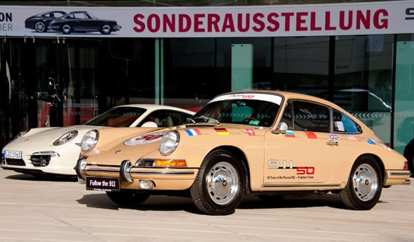 Porsche widmet seinem Flaggschiff nicht nur eine limitierte Edition, sondern zeigt in seinem Museum auch die Geschichte des Elfer - von ersten Werbeanzeigen bis hin zu lange unbekannten Prototypen.