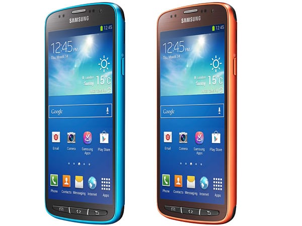 Das Samsung Galaxy S4 active gibt es außer in dunklem Grau auch in Blau und Orange.