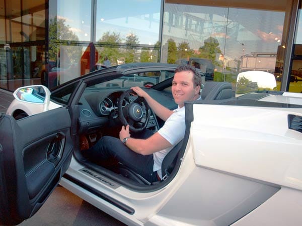 wanted.de Autor Christian Sauer besuchte anlässlich des 50. Geburtstages den Firmensitz von Automobili Lamborghini in Sant’Agata Bolognese und zeigt sich von den Stieren begeistert.