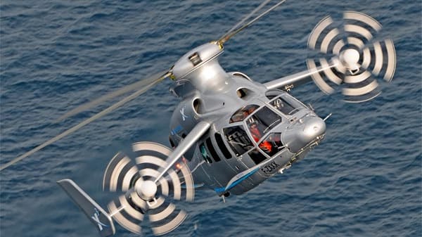 Für Geschäftsleute kann es oft nicht schnell genug gehen - auch beim Reisen. Der neue Eurocopter X3 könnte deshalb modernen Privatjets für Geschäftsreisende Konkurrenz machen.