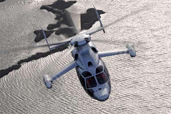 Er kann bis zu einer Höhe von 3500 Metern die Geschwindigkeit eines so genannten turbopropgetriebenen Flächenflugzeugs erreichen und besitzt gleichzeitig die uneingeschränkten Schwebeflugeigenschaften eines Helikopters.