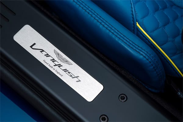 Interessenten des Aston Martin Vanquish Volante 2013 müssen allerdings tief in die Tasche greifen.