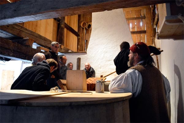 Bier brauen wie vor 300 Jahren: In der historischen Schöpfbrauerei im Markus Wasmeier Freilichtmuseum Schliersee ist das möglich!