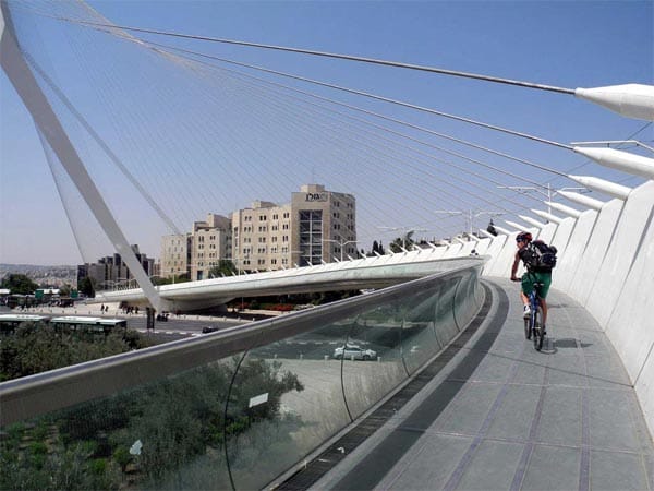 Radtour in Israel: Calatrava-Brücke.