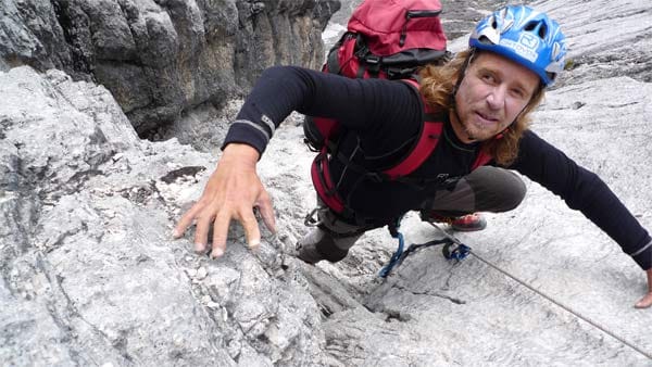 Andy Holzer: Besteigung der Carstensz-Pyramide.