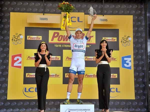 Bereits ein gewohntes Bild bei der 100. Tour de France: Kittel freut sich über seinen dritten Tageserfolg.
