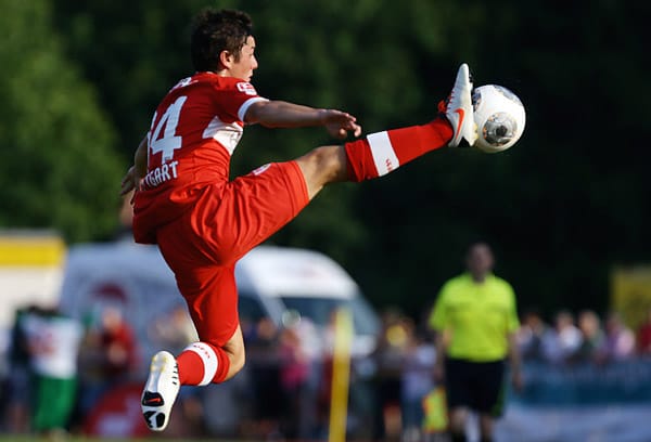 Sein Spitzname Kiwi-Messi verspricht Spektakel. Marco Rojas kam ablösefrei aus Down Under ins Schwabenland eingeflogen. Den 21-jährigen Neuseeländer kann der VfB Stuttgart flexibel in der Offensive einsetzen.