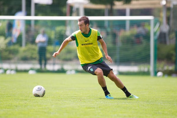 Durchlief alle U-Nationalmannschaften Italiens, läuft jetzt für Werder Bremen auf: Luca Caldirola, 22 Jahre alt, Innenverteidiger. Der Lombarde kam für 2,25 Millionen Euro von Inter Mailand.