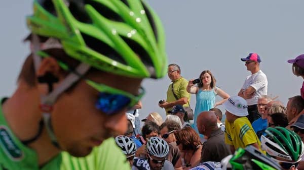 Simon Geschke (hinten in der Bildmitte) fehlten im finalen Sprint die letzten Kraftreserven.