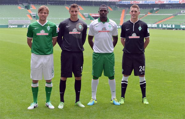 Vier auf einen Streich: die neuen Trikots des SV Werder Bremen