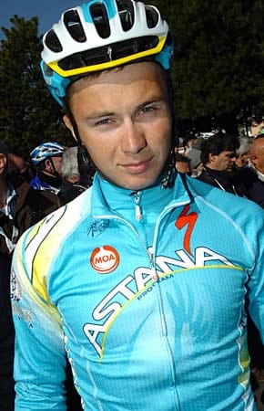 Auf dem Weg nach Alpe d'Huez war Schluss: Alexey Lutsenko aus dem Astana-Team gab die Tour während der 18. Etappe vorzeitig auf.
